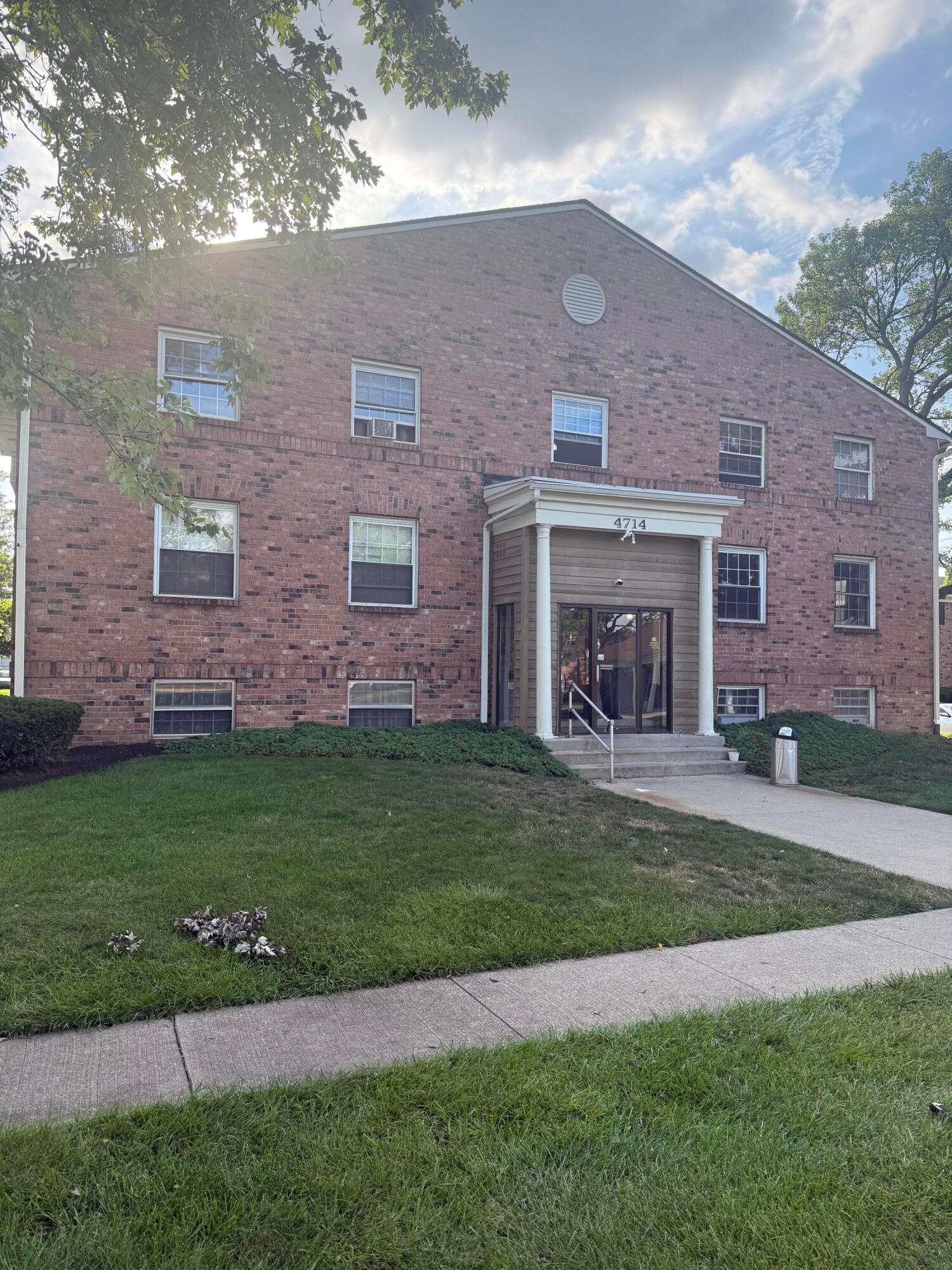 4714 Tarryton Court S 20-2E