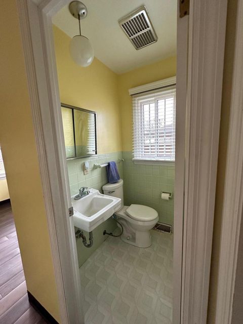 Tiny photo for 2135 N Columbus Street, Lancaster, OH 43130 (MLS # 225045382)