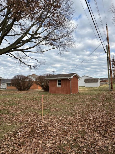 Tiny photo for 2135 N Columbus Street, Lancaster, OH 43130 (MLS # 225045382)
