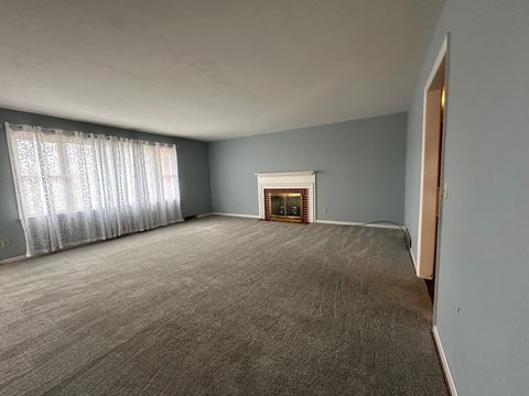 Tiny photo for 2135 N Columbus Street, Lancaster, OH 43130 (MLS # 225045382)