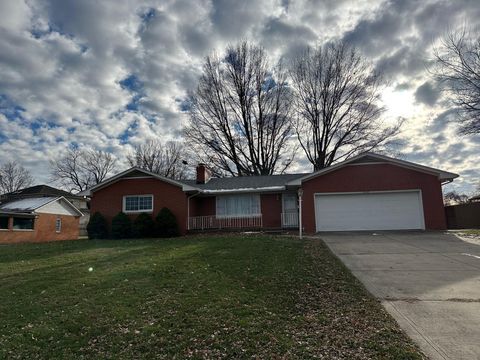 Tiny photo for 2135 N Columbus Street, Lancaster, OH 43130 (MLS # 225045382)