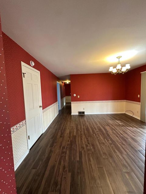 Tiny photo for 2135 N Columbus Street, Lancaster, OH 43130 (MLS # 225045382)