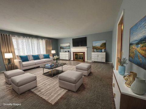 Tiny photo for 2135 N Columbus Street, Lancaster, OH 43130 (MLS # 225045382)