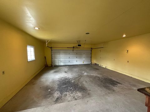 Tiny photo for 2135 N Columbus Street, Lancaster, OH 43130 (MLS # 225045382)