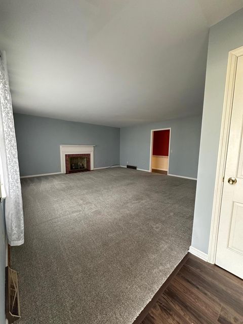 Tiny photo for 2135 N Columbus Street, Lancaster, OH 43130 (MLS # 225045382)