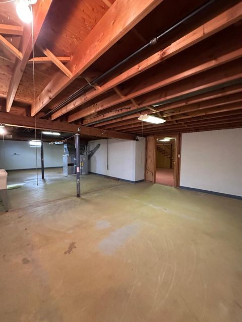 Tiny photo for 2135 N Columbus Street, Lancaster, OH 43130 (MLS # 225045382)