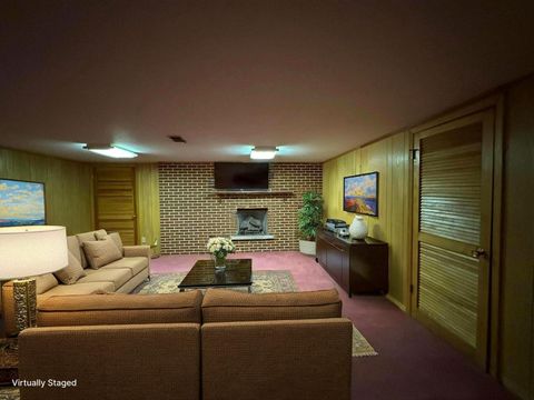 Tiny photo for 2135 N Columbus Street, Lancaster, OH 43130 (MLS # 225045382)