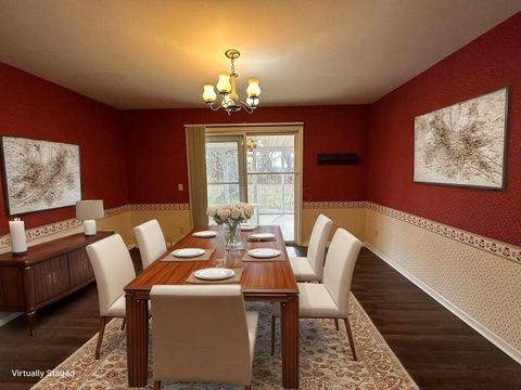 Tiny photo for 2135 N Columbus Street, Lancaster, OH 43130 (MLS # 225045382)