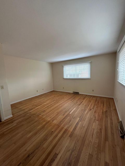 Tiny photo for 2135 N Columbus Street, Lancaster, OH 43130 (MLS # 225045382)