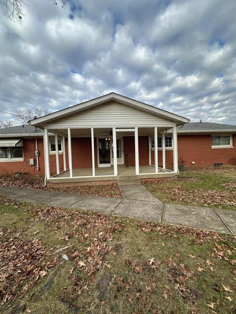 Tiny photo for 2135 N Columbus Street, Lancaster, OH 43130 (MLS # 225045382)