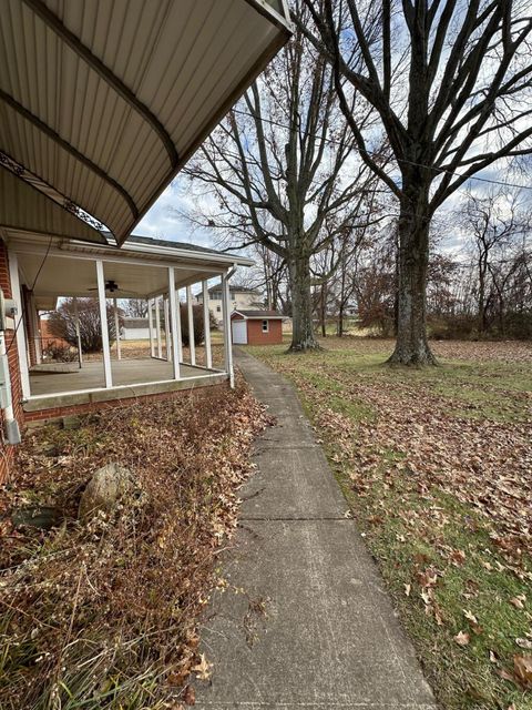 Tiny photo for 2135 N Columbus Street, Lancaster, OH 43130 (MLS # 225045382)