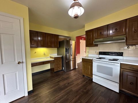 Tiny photo for 2135 N Columbus Street, Lancaster, OH 43130 (MLS # 225045382)