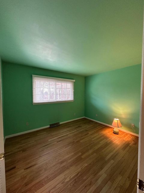 Tiny photo for 2135 N Columbus Street, Lancaster, OH 43130 (MLS # 225045382)