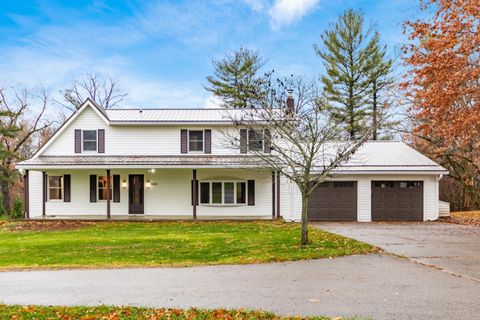 Photo of 3229 Nolan Road, Zanesville, OH 43701 (MLS # 225044240)