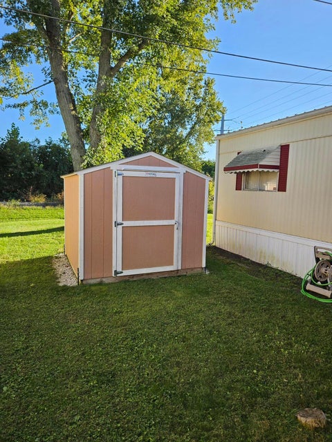 Tiny photo for 1570 E Main Street 61 #61, Lancaster, OH 43130 (MLS # 226037172)