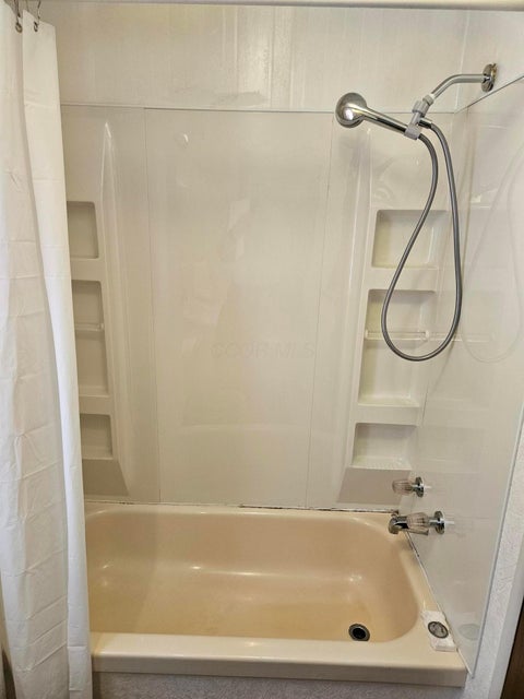 Tiny photo for 1570 E Main Street 61 #61, Lancaster, OH 43130 (MLS # 226037172)