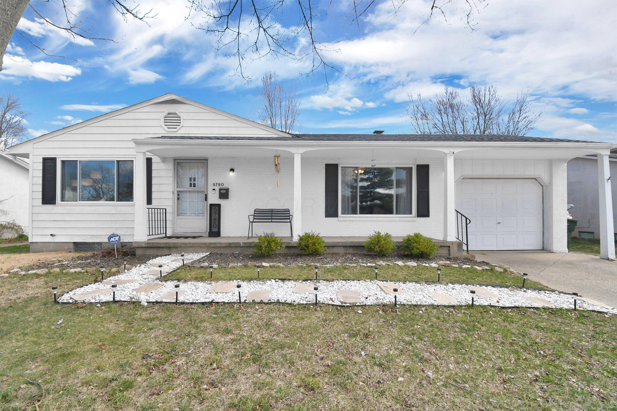 5780 Satinwood Drive, Columbus, Ohio image 2