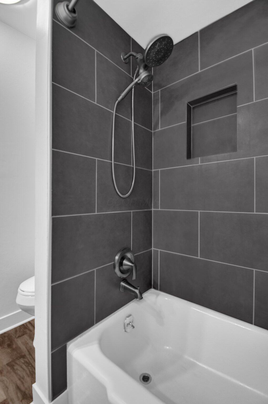 5780 Satinwood Drive, Columbus, Ohio image 24