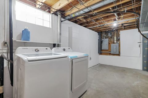 Tiny photo for 2251 Tuliptree Avenue, Columbus, OH 43229 (MLS # 226002709)