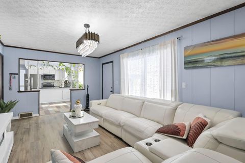 Tiny photo for 2251 Tuliptree Avenue, Columbus, OH 43229 (MLS # 226002709)