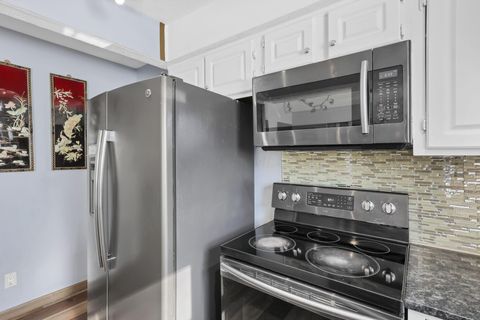 Tiny photo for 2251 Tuliptree Avenue, Columbus, OH 43229 (MLS # 226002709)