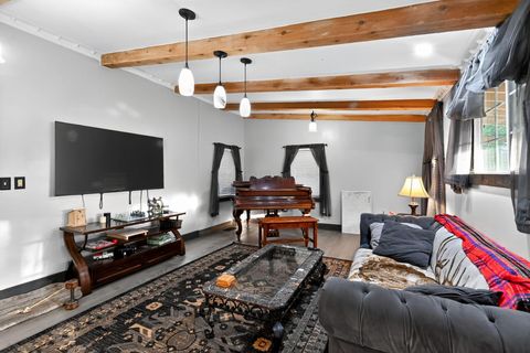 Tiny photo for 812 N Gay Street, Mount Vernon, OH 43050 (MLS # 225037513)