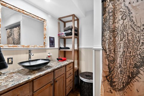 Tiny photo for 812 N Gay Street, Mount Vernon, OH 43050 (MLS # 225037513)
