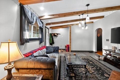 Tiny photo for 812 N Gay Street, Mount Vernon, OH 43050 (MLS # 225037513)