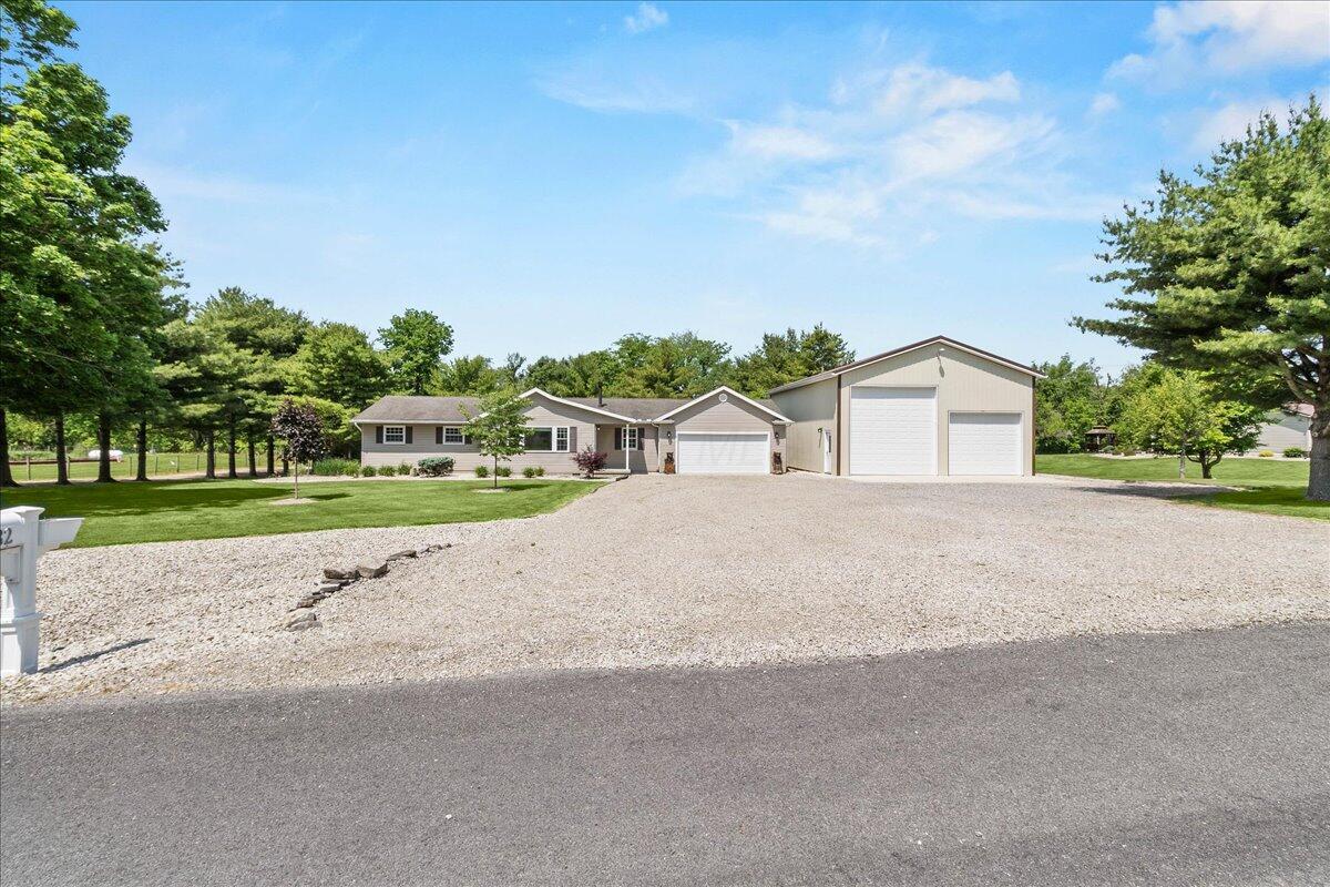 4382 Holiday Lane, Bellefontaine, Ohio image 4