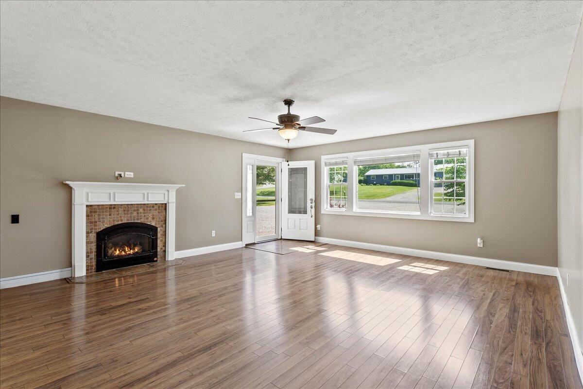 4382 Holiday Lane, Bellefontaine, Ohio image 9