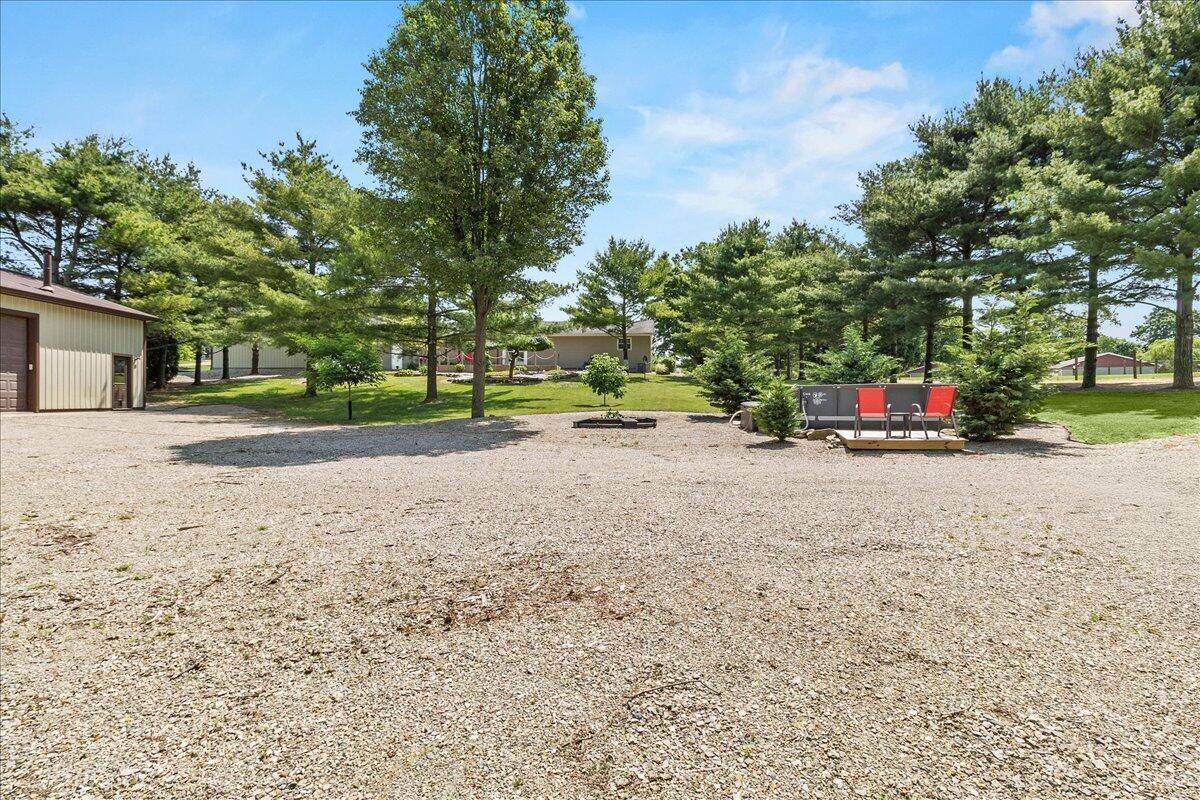 4382 Holiday Lane, Bellefontaine, Ohio image 34