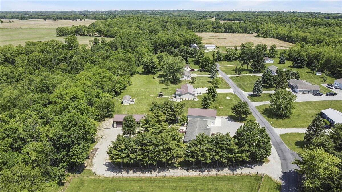 4382 Holiday Lane, Bellefontaine, Ohio image 48