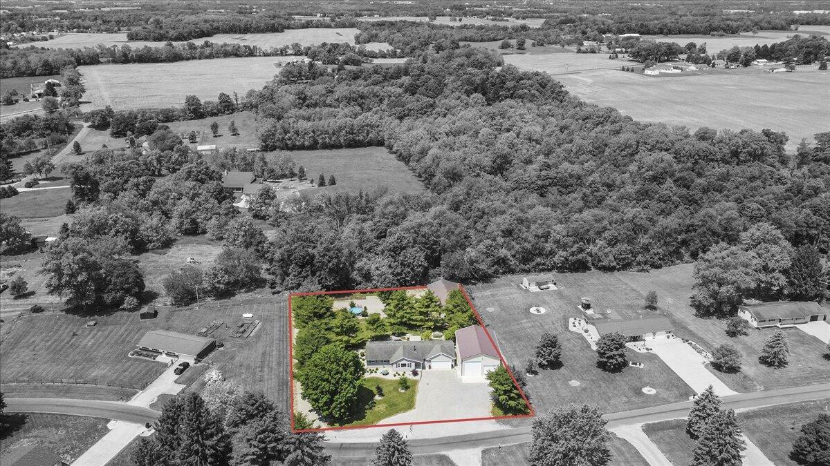 4382 Holiday Lane, Bellefontaine, Ohio image 43