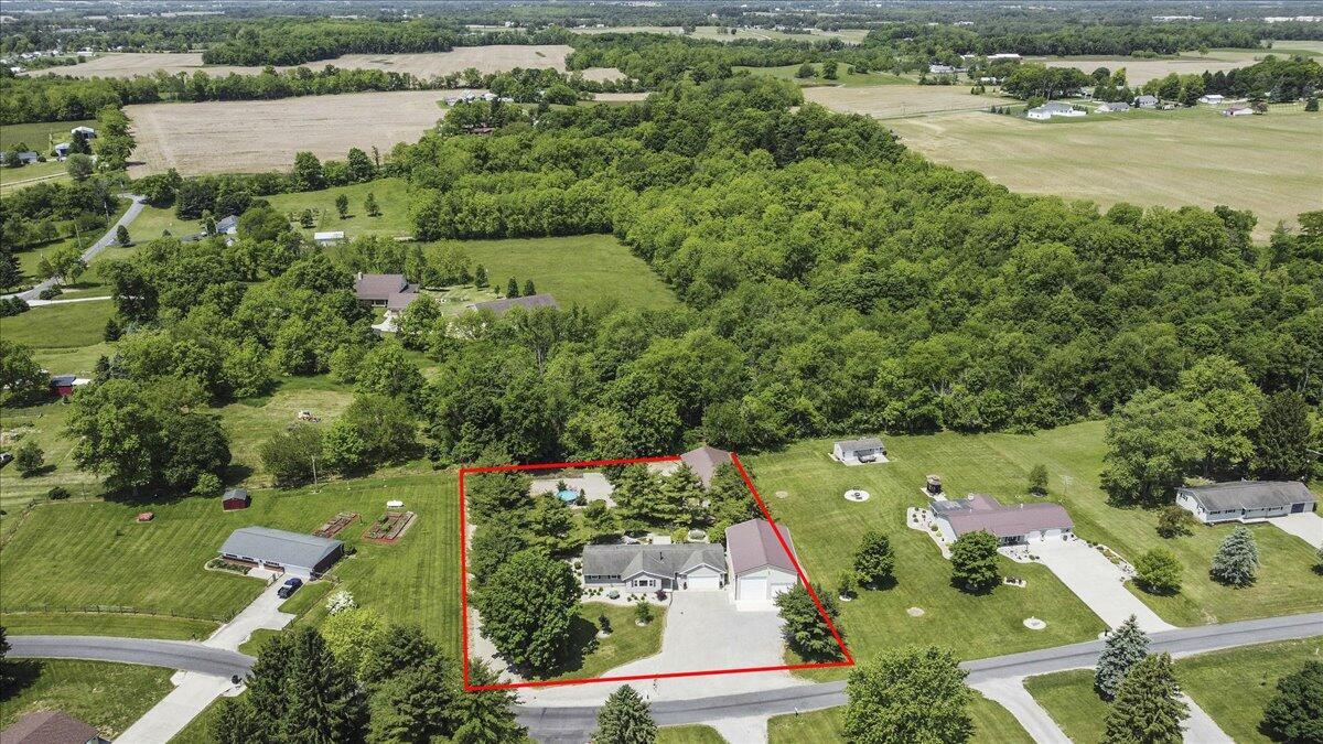 4382 Holiday Lane, Bellefontaine, Ohio image 42