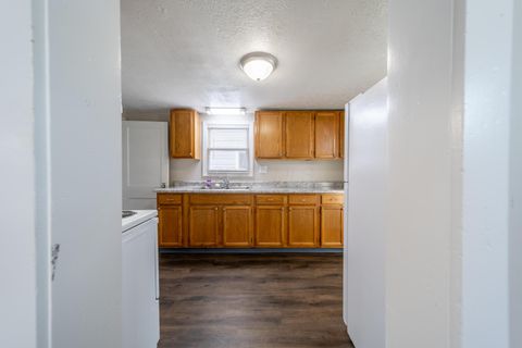 Tiny photo for 645 Henry Street, Marion, OH 43302 (MLS # 225045536)