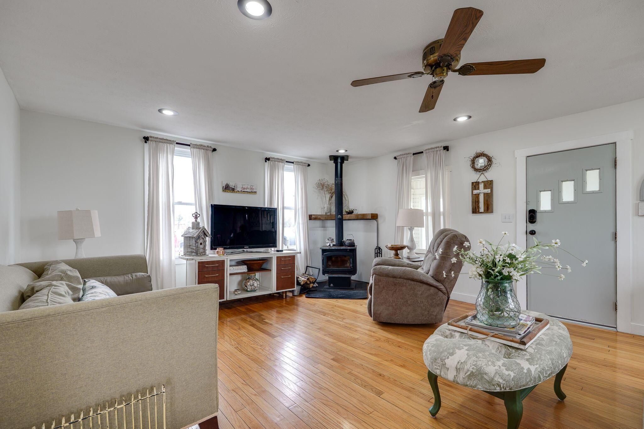 4623 Springfield Xenia Road, Springfield, Ohio image 17