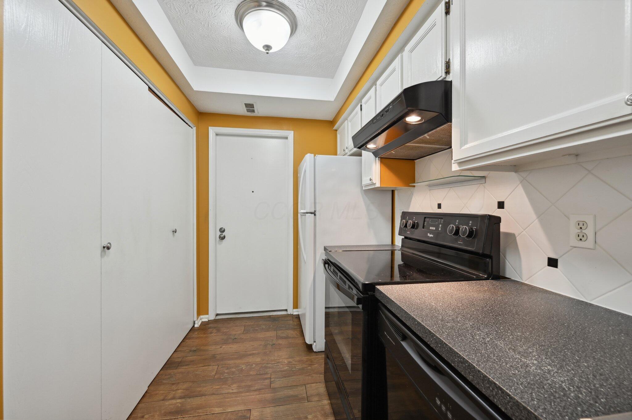 2672 Trottersway Drive, Columbus, Ohio image 7