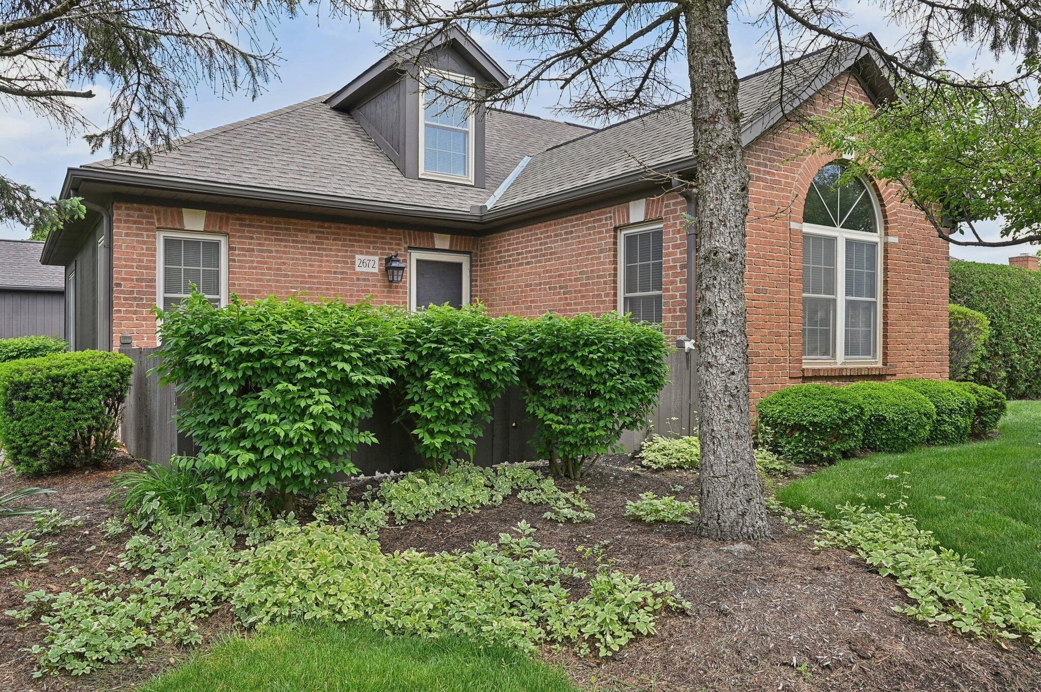 2672 Trottersway Drive, Columbus, Ohio image 3