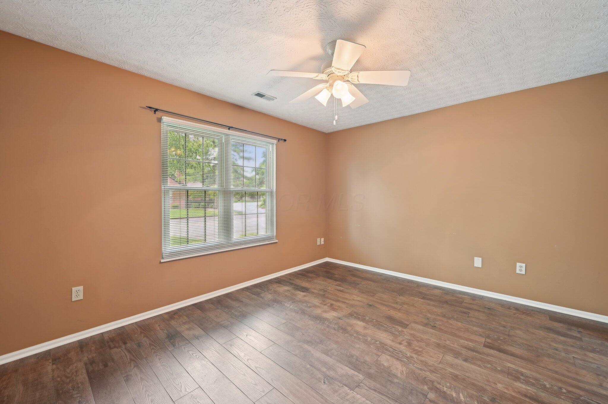 2672 Trottersway Drive, Columbus, Ohio image 16