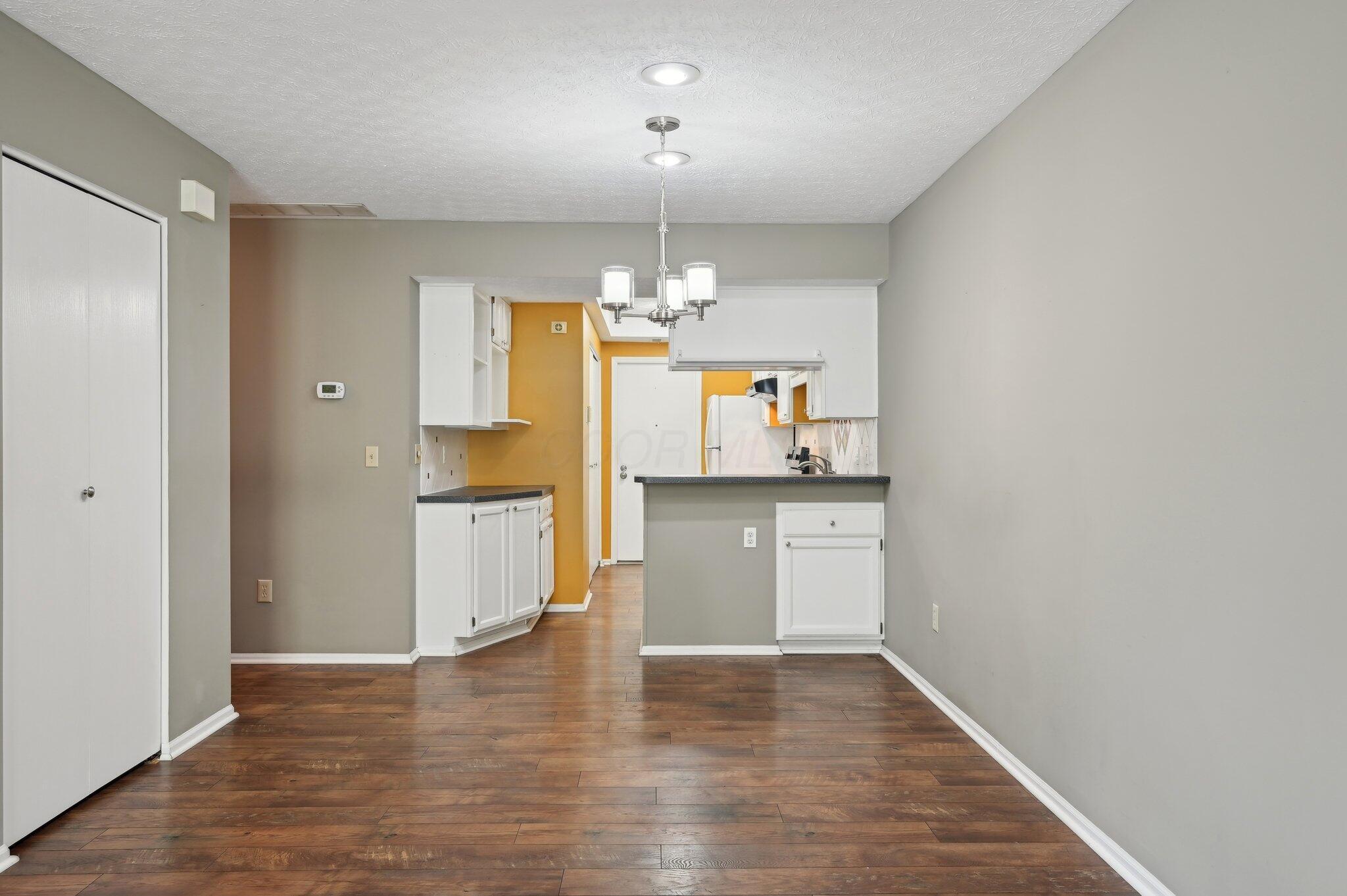 2672 Trottersway Drive, Columbus, Ohio image 6