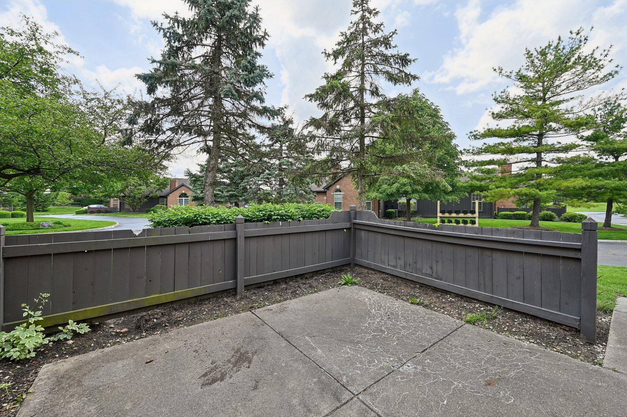 2672 Trottersway Drive, Columbus, Ohio image 24