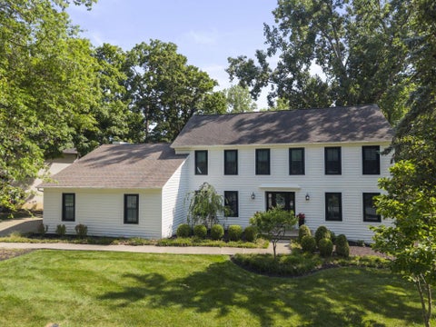 Photo of 222 Beech Ridge Drive, Powell, OH 43065 (MLS # 226026153)