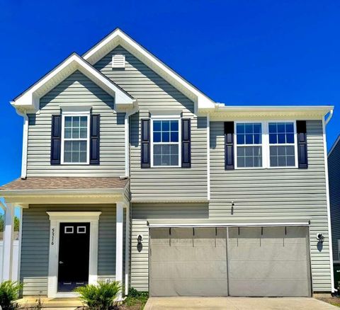 Photo of 5316 Town Hill Drive, Canal Winchester, OH 43110 (MLS # 226012090)