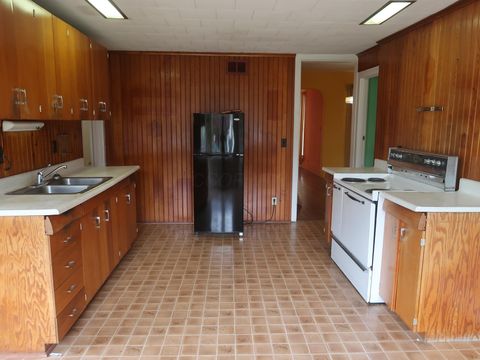 Tiny photo for 115 W Jackson Street, Fostoria, OH 44830 (MLS # 226014254)