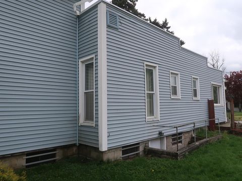 Tiny photo for 115 W Jackson Street, Fostoria, OH 44830 (MLS # 226014254)