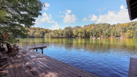 Photo of 657 Natchez Lane, Sugar Grove, OH 43155 (MLS # 225039607)