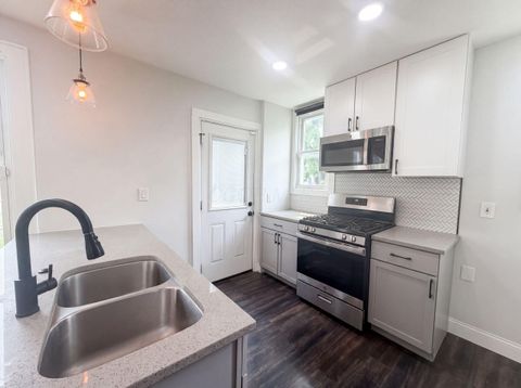 Tiny photo for 965 Stewart Avenue, Columbus, OH 43206 (MLS # 226027368)
