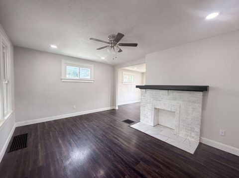 Tiny photo for 965 Stewart Avenue, Columbus, OH 43206 (MLS # 226027368)