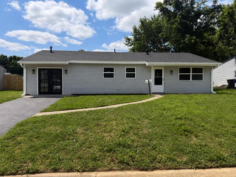Photo of 3595 Clearwater Drive, Columbus, OH 43232 (MLS # 226028048)