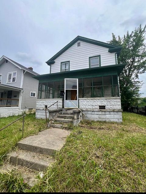 Photo of 2230 Cleveland Avenue, Columbus, OH 43211 (MLS # 225044698)